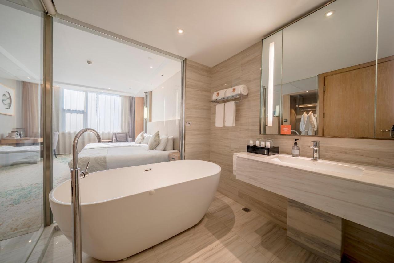 Wuhan Hongguang Hotel Экстерьер фото