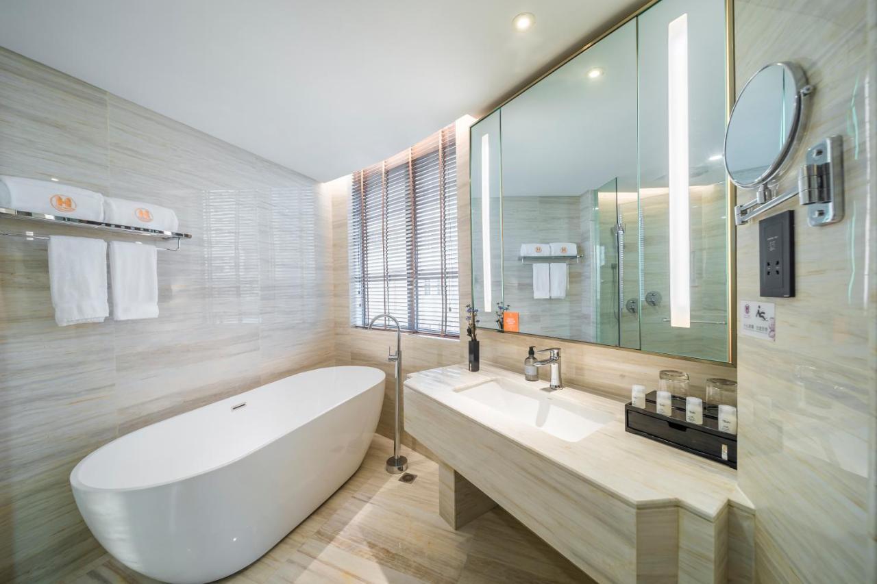 Wuhan Hongguang Hotel Экстерьер фото