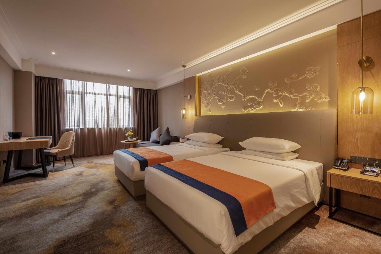 Wuhan Hongguang Hotel Экстерьер фото