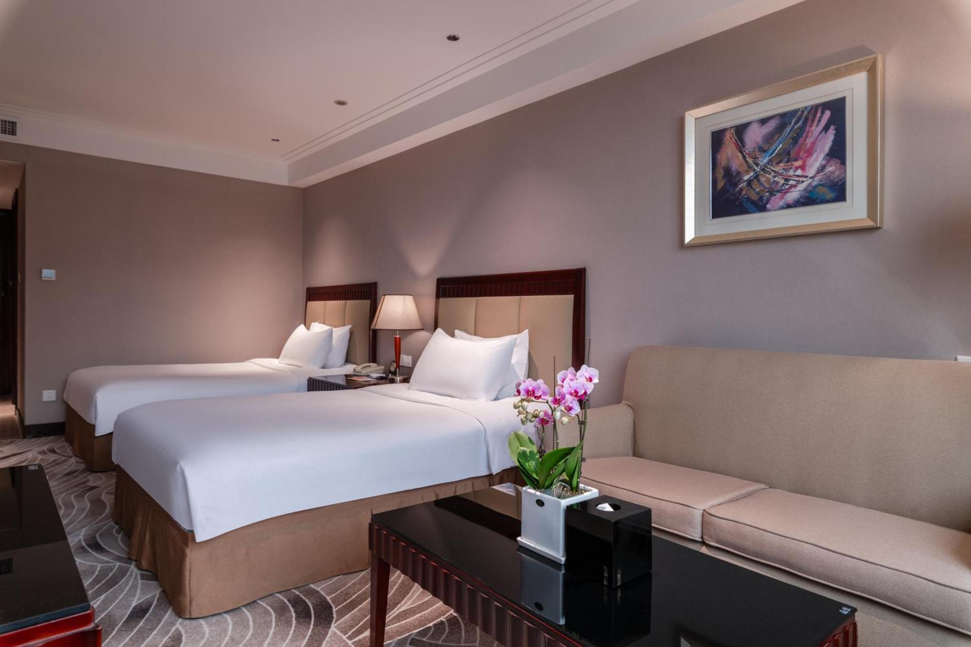 Wuhan Hongguang Hotel Экстерьер фото