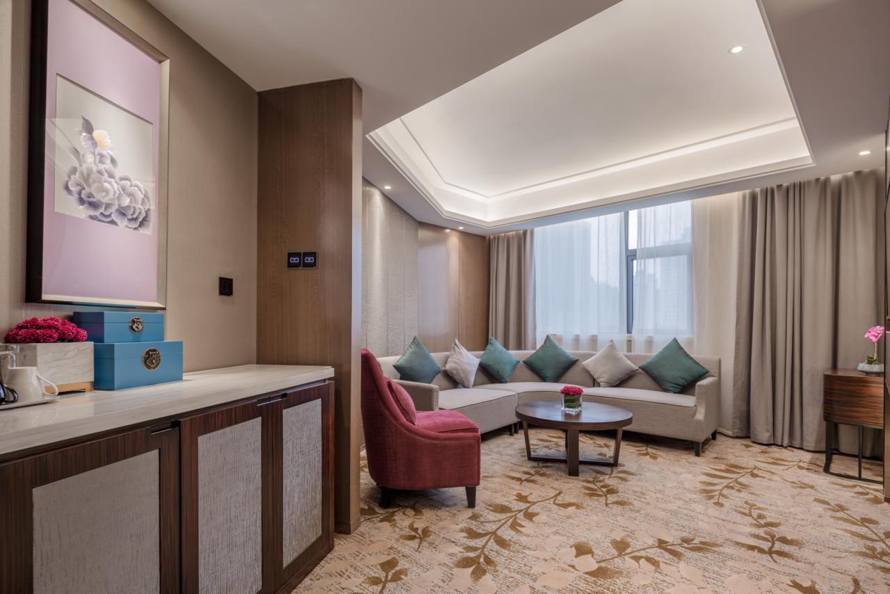 Wuhan Hongguang Hotel Экстерьер фото