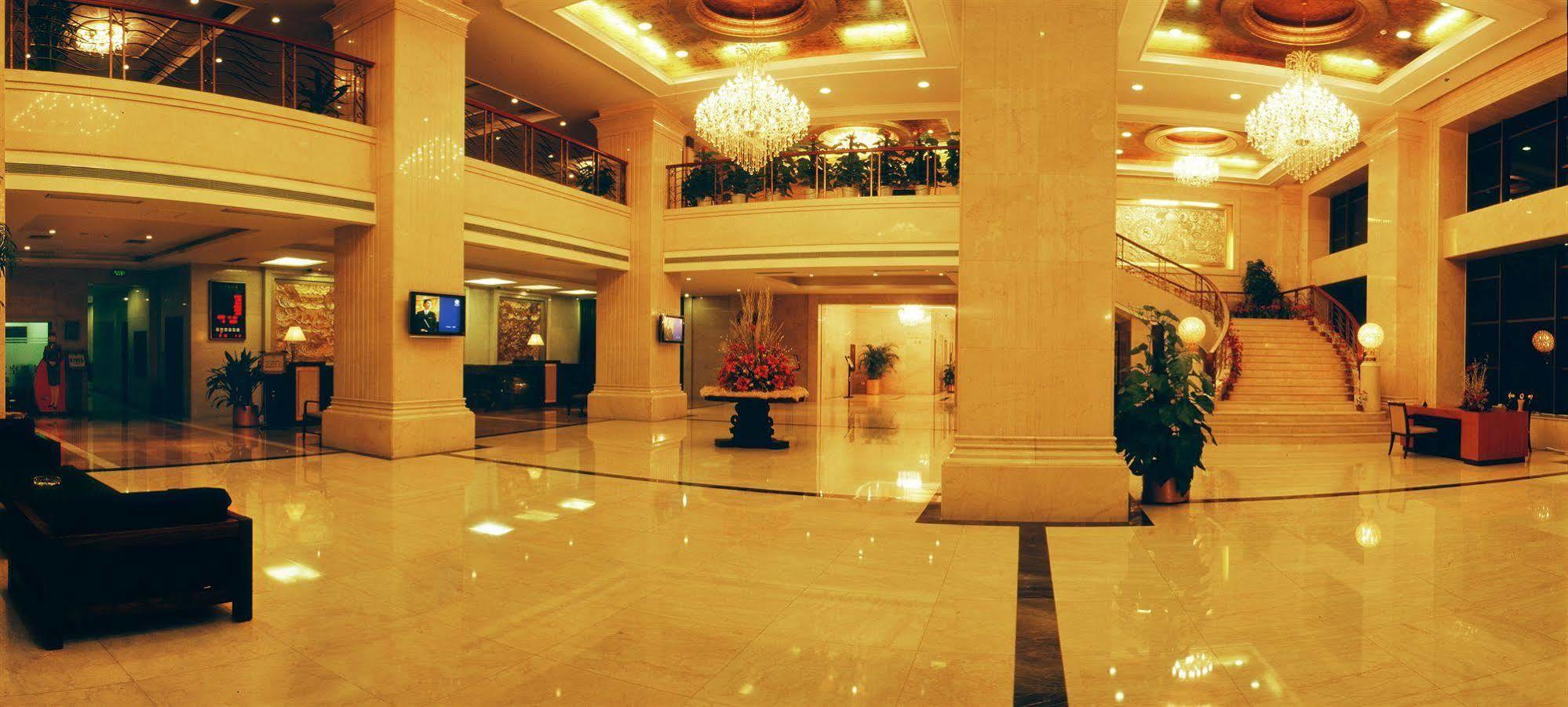 Wuhan Hongguang Hotel Экстерьер фото